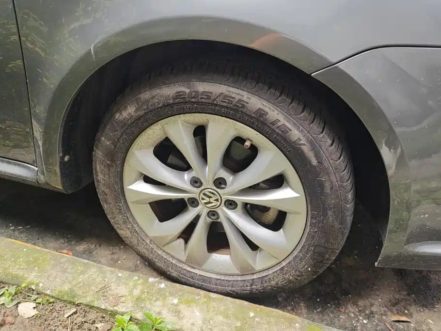 Volkswagen Lavida — миниатюра 6