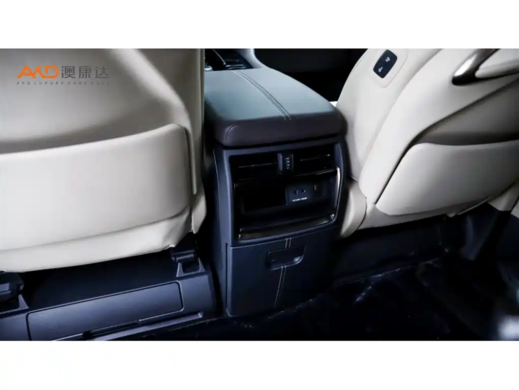 Toyota Vellfire — миниатюра 10