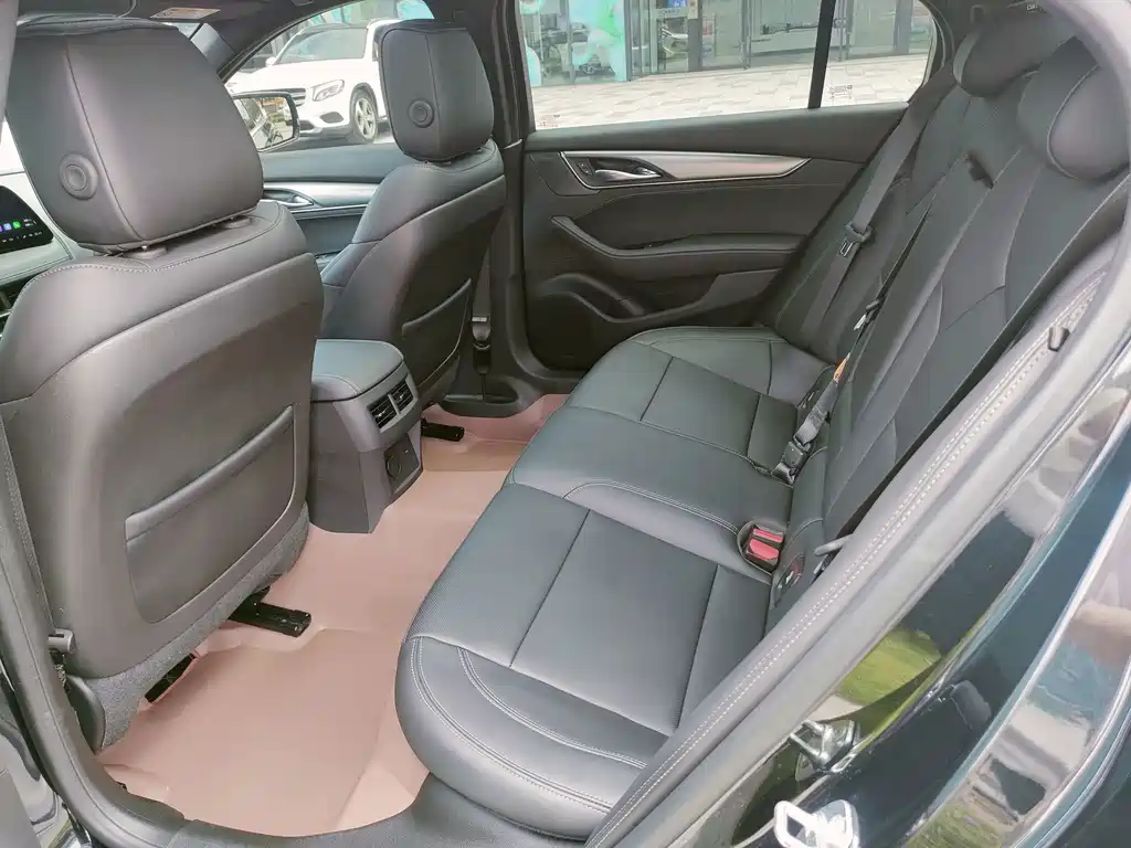 Cadillac CT5 — миниатюра 23