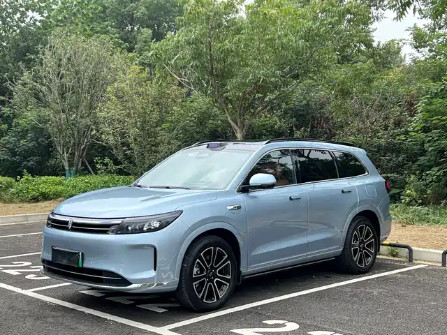 HONGMENG ZHIXING ASK THE WORLD M7 2024