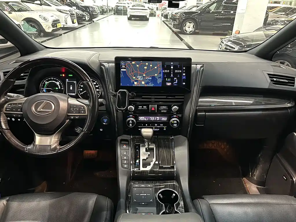 Lexus LM — миниатюра 4
