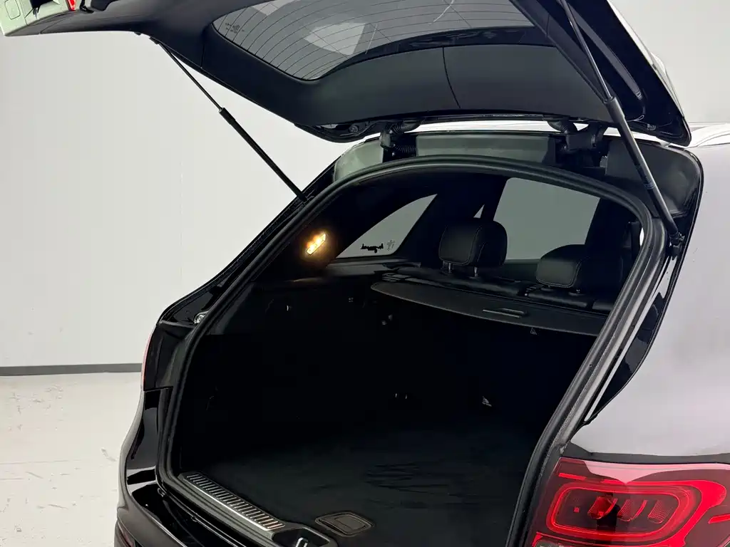 Mercedes-Benz GLC — миниатюра 9
