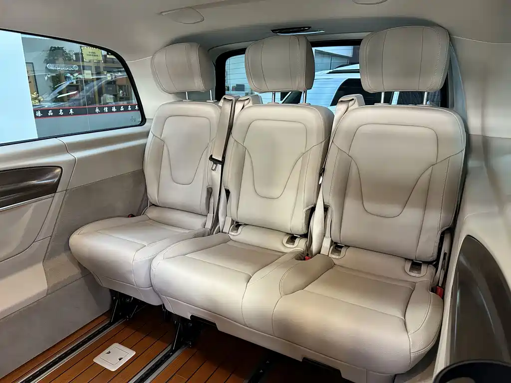 MERCEDES-BENZ V CLASS