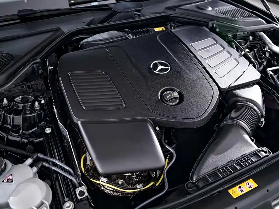 Mercedes-Benz E-Class — миниатюра 13
