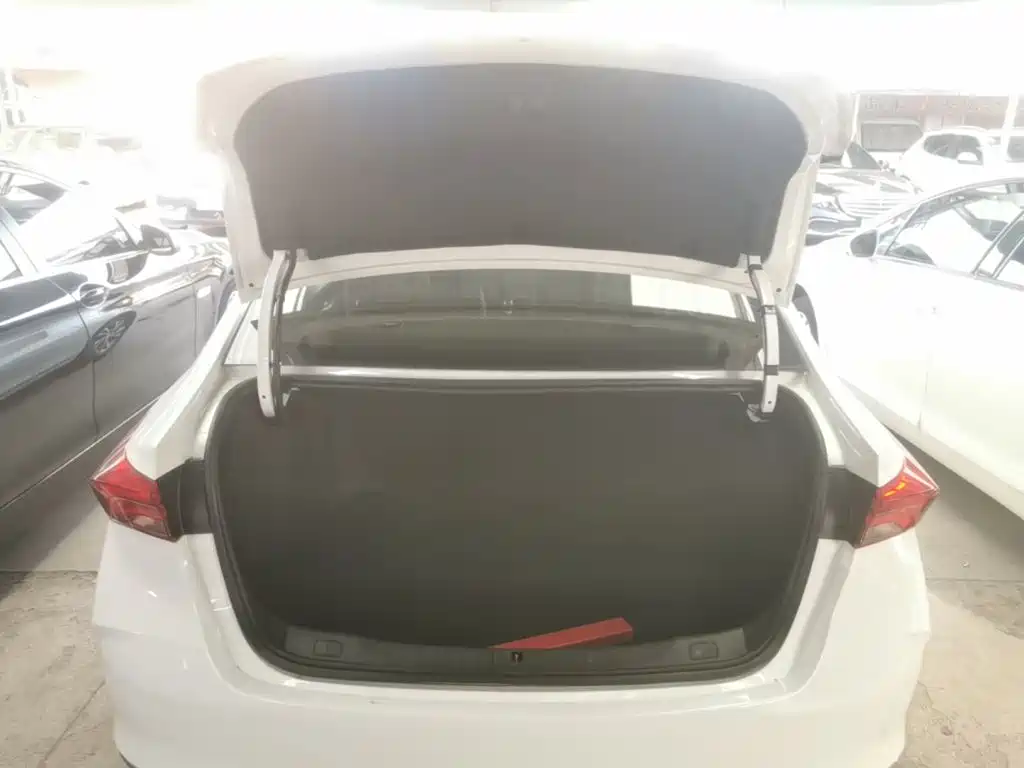 Buick Verano — миниатюра 19