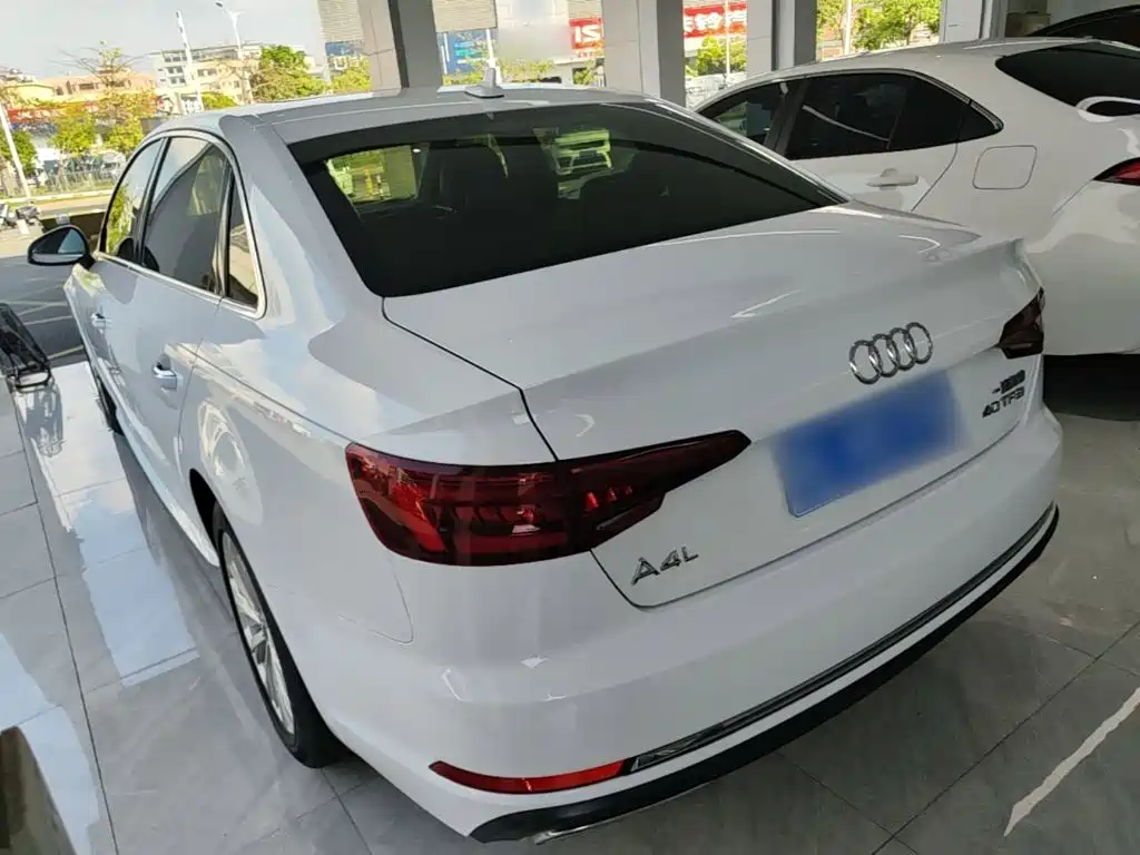 Audi A4L — миниатюра 5
