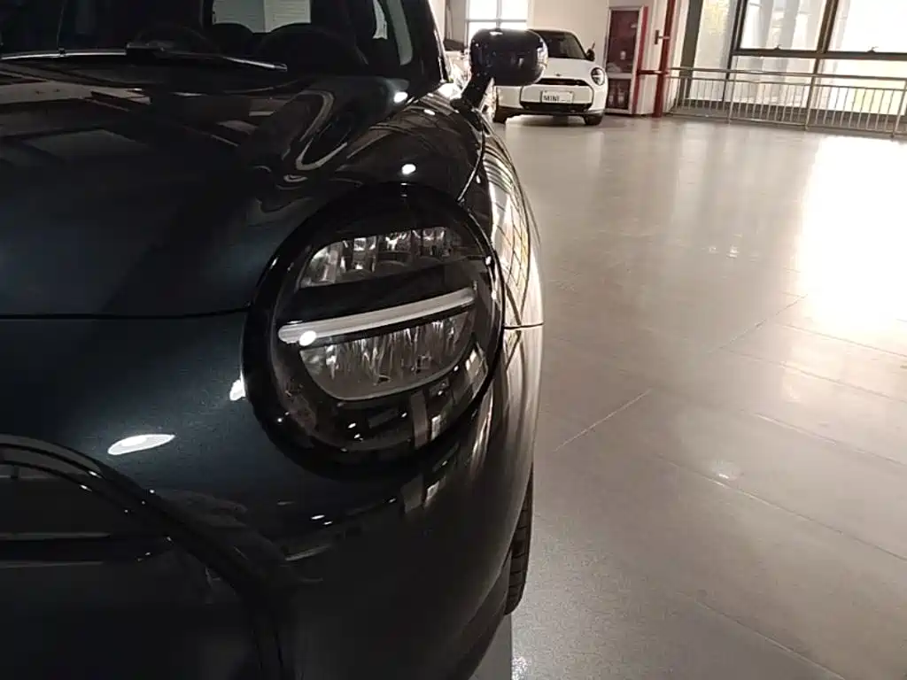 MINI MINI COOPER EV — миниатюра 24