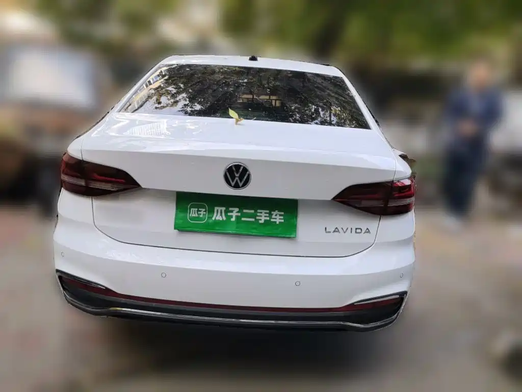 Volkswagen Lavida — миниатюра 3