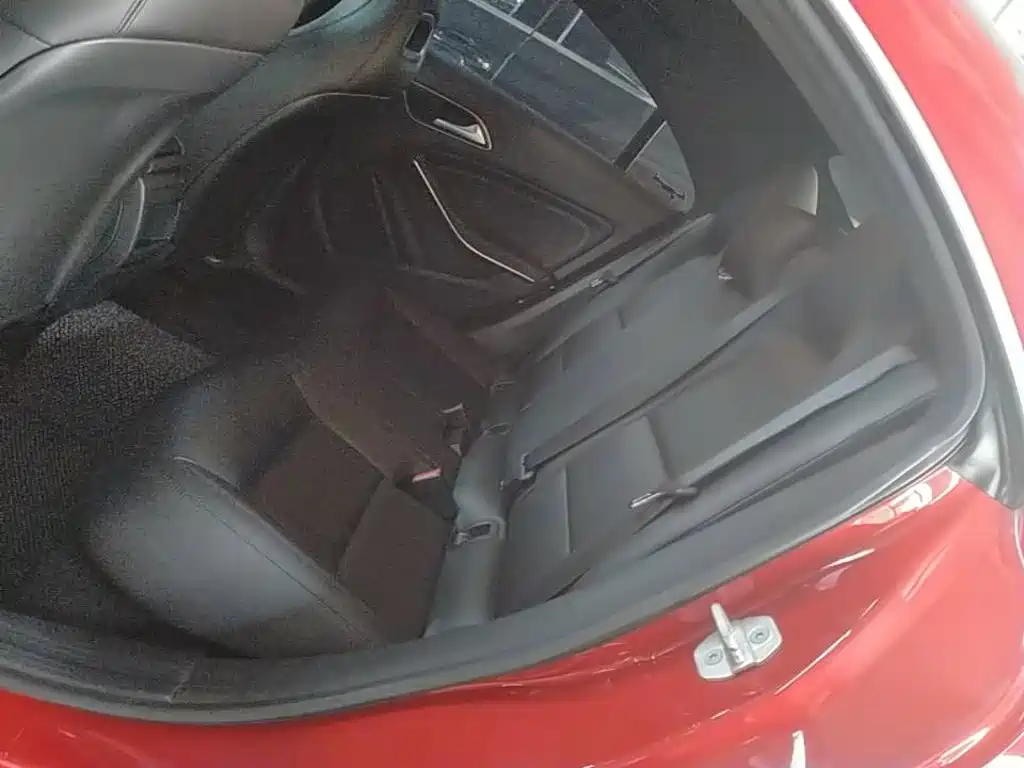 Mercedes-Benz CLA (Import) — миниатюра 17