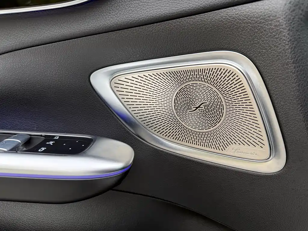 Mercedes-Benz C-Class — миниатюра 11