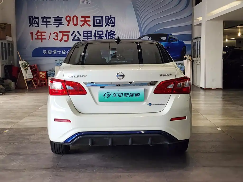 Nissan Sylphy EV — миниатюра 8