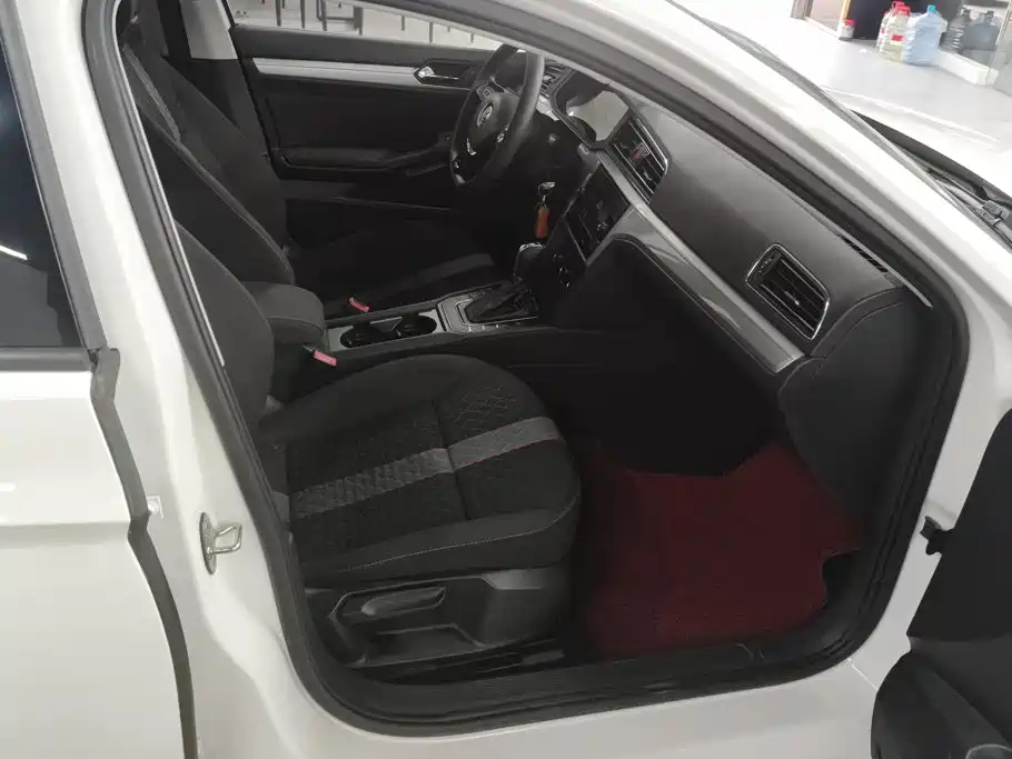 Volkswagen Lamando — миниатюра 8