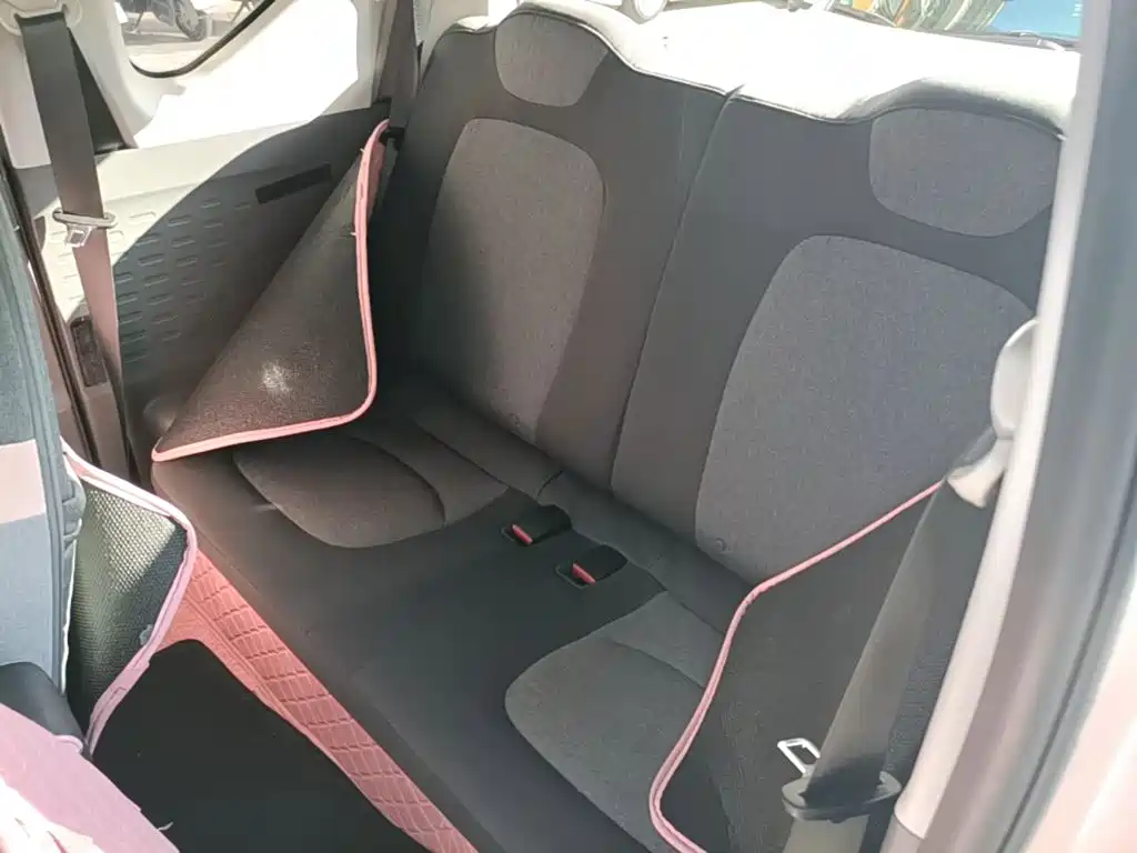 Wuling MINIEV — миниатюра 17