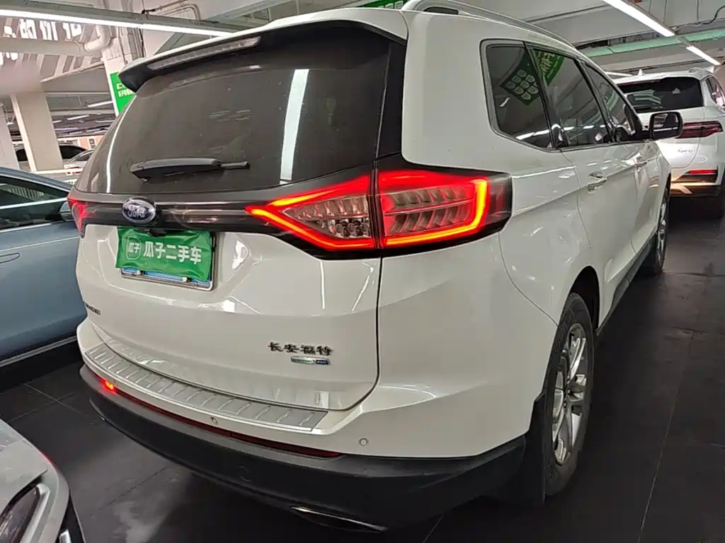 Ford Edge — миниатюра 7