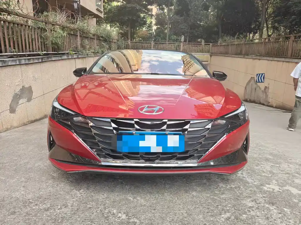 Hyundai Elantra — миниатюра 2