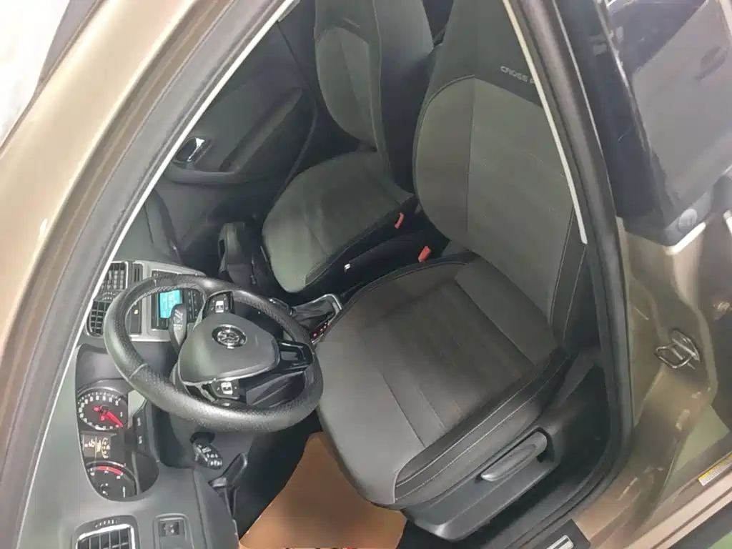 Volkswagen Polo — миниатюра 15
