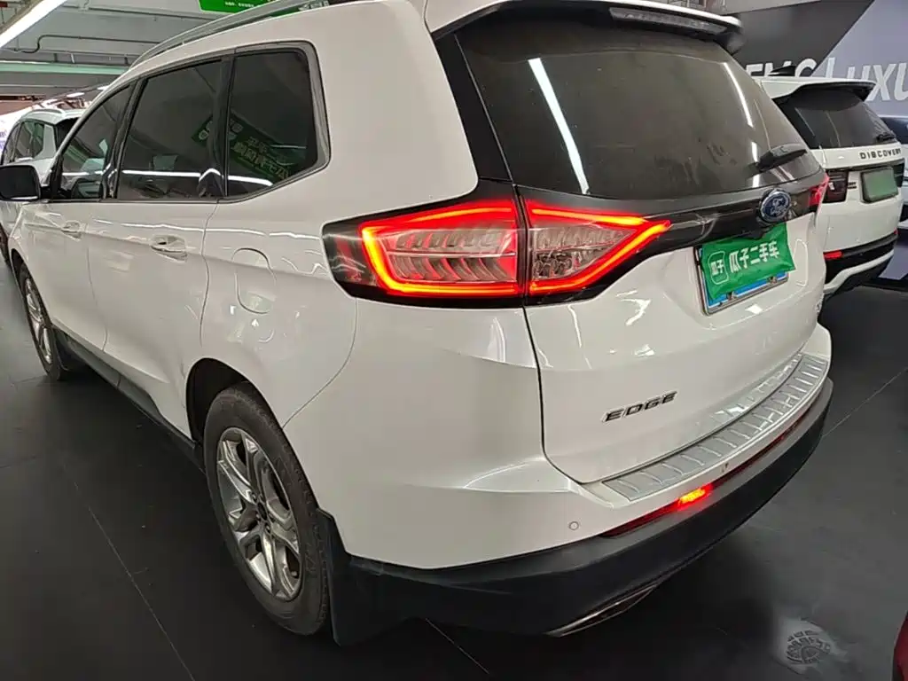 Ford Edge — миниатюра 5