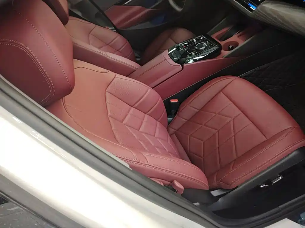 BMW 5 Series — миниатюра 25