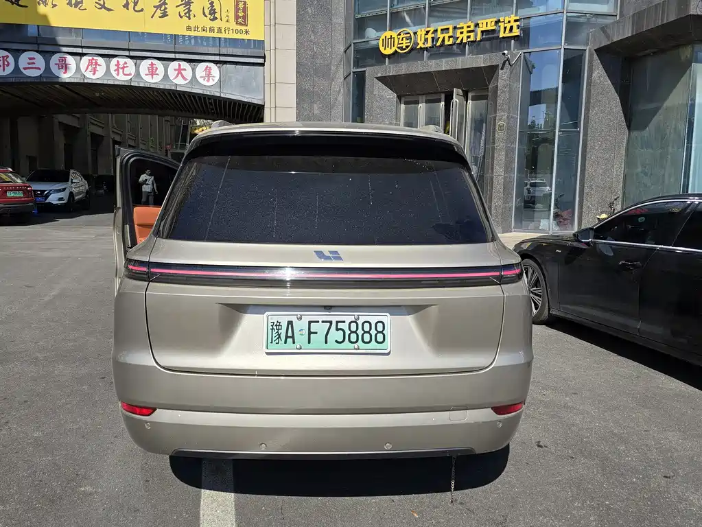 Li Auto Li L9 — миниатюра 9