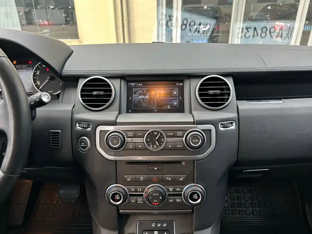 Land Rover Discovery — миниатюра 19