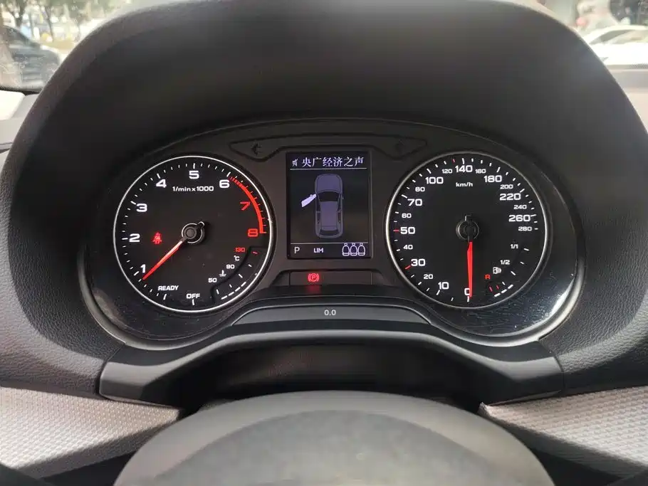 Audi Q2L — миниатюра 13