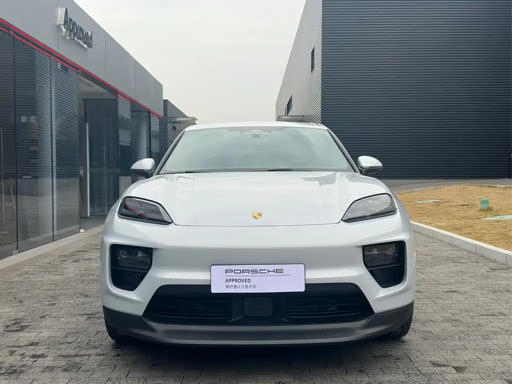 PORSCHE MACAN NEW ENERGY