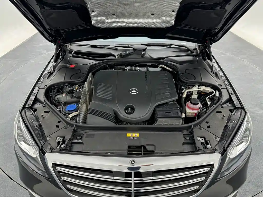 Mercedes-Benz S-Class — миниатюра 26