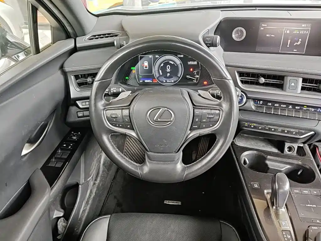 Lexus UX New Energy — миниатюра 15