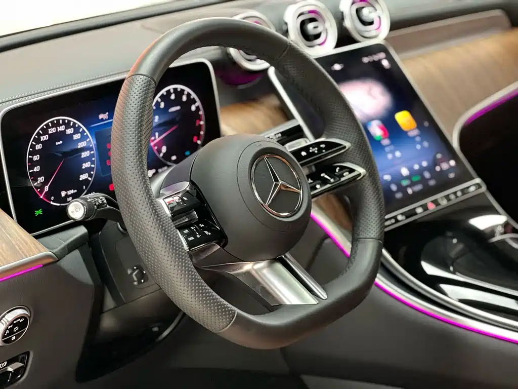 Mercedes-Benz GLC 2025 GLC 300 L 4MATIC 5 мест