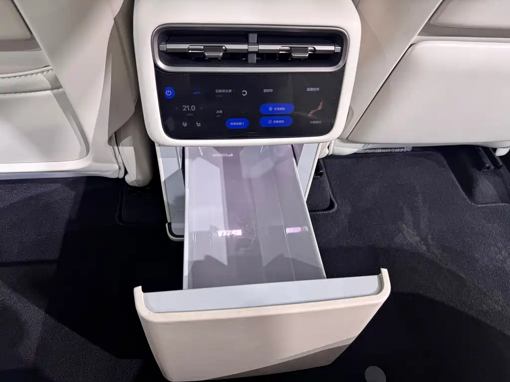 Li Auto Li L9 — миниатюра 18