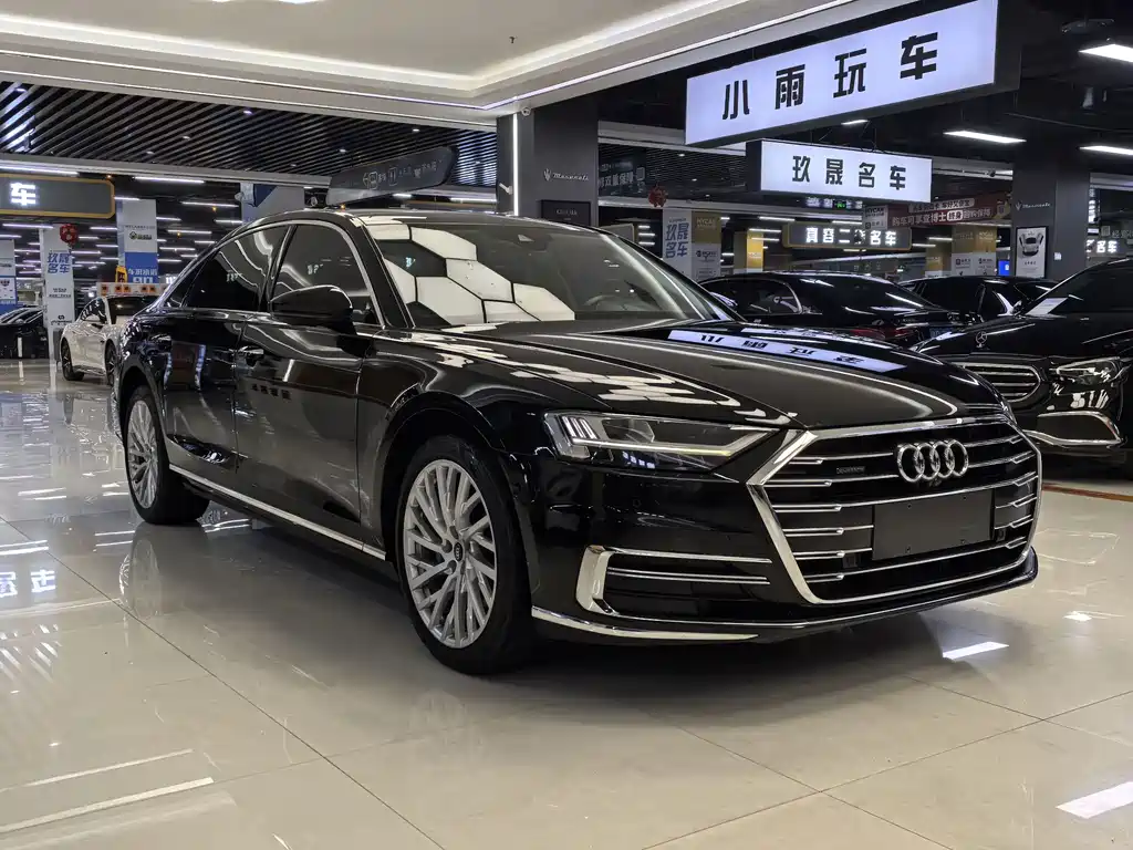 Audi A8 — миниатюра 3