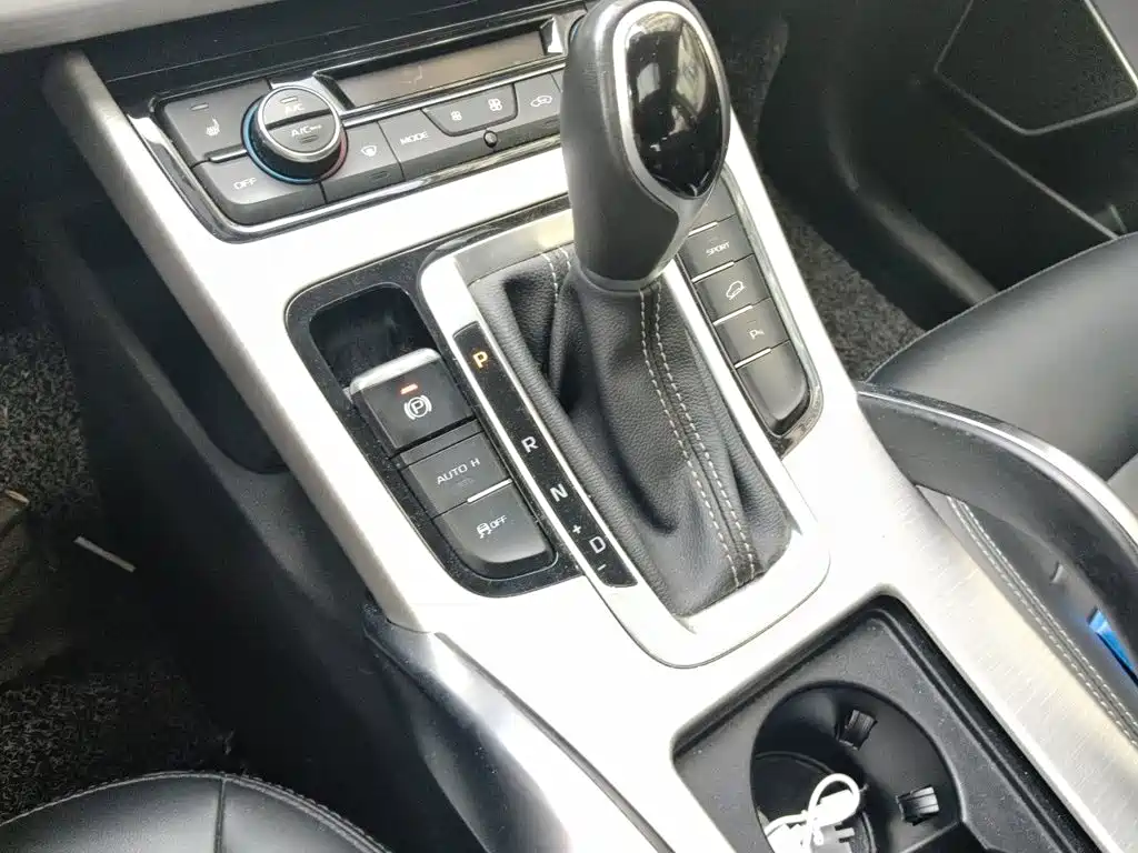 Geely Boyue — миниатюра 11