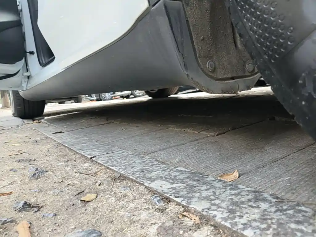 Tesla Model Y — миниатюра 22