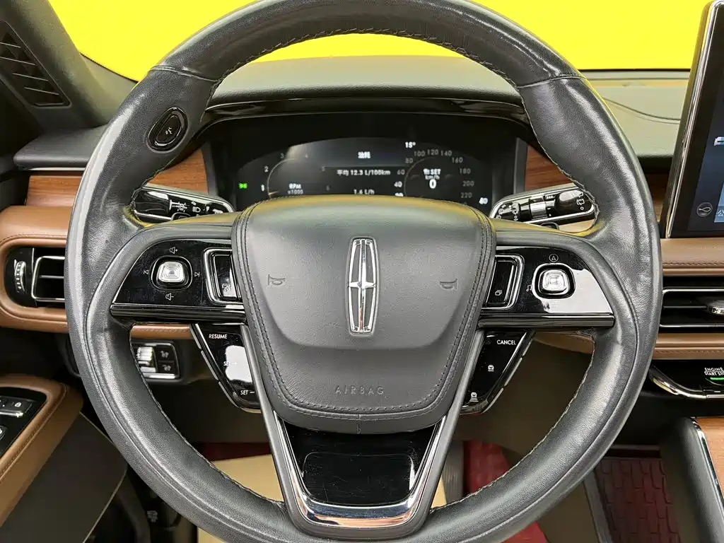 Lincoln Aviator — миниатюра 15