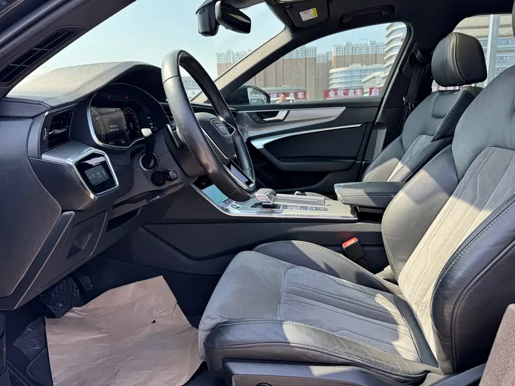 Audi A6L 2020 55 TFSI e quattro