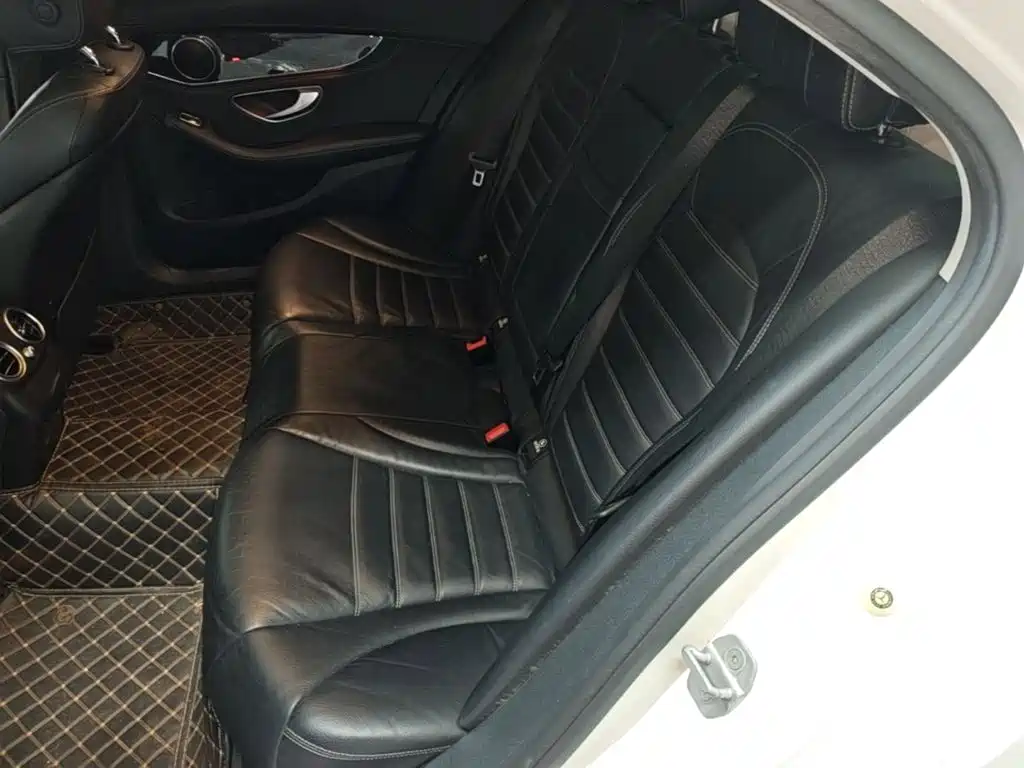 Mercedes-Benz C-Class — миниатюра 17