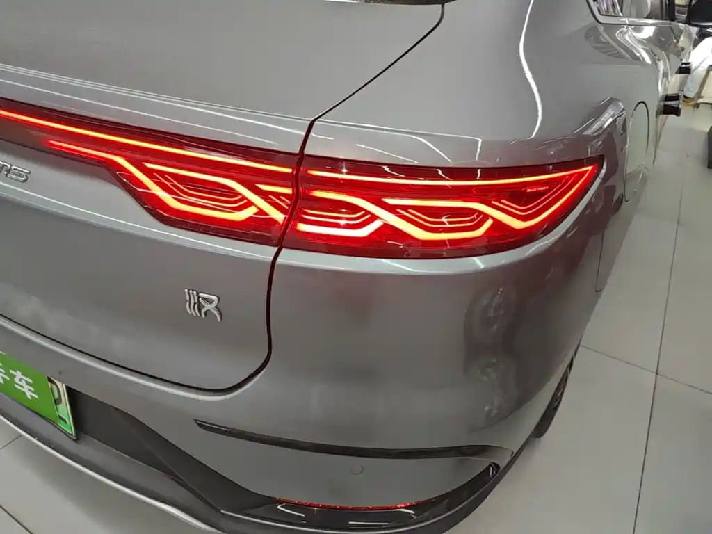 BYD Han — миниатюра 8