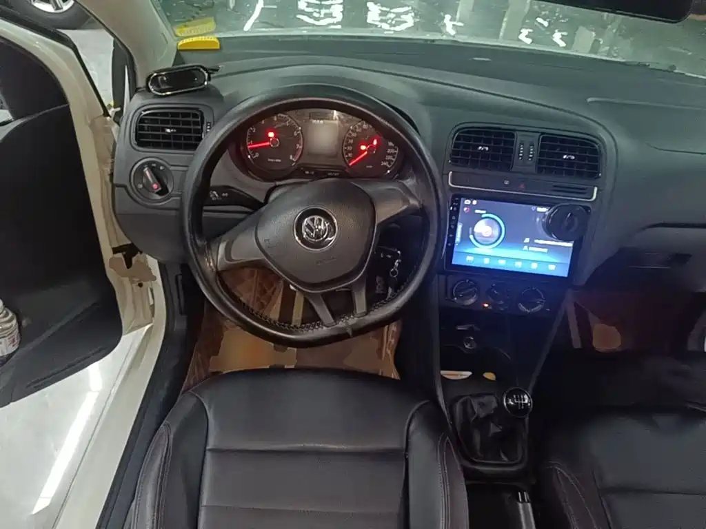 Volkswagen Polo — миниатюра 11