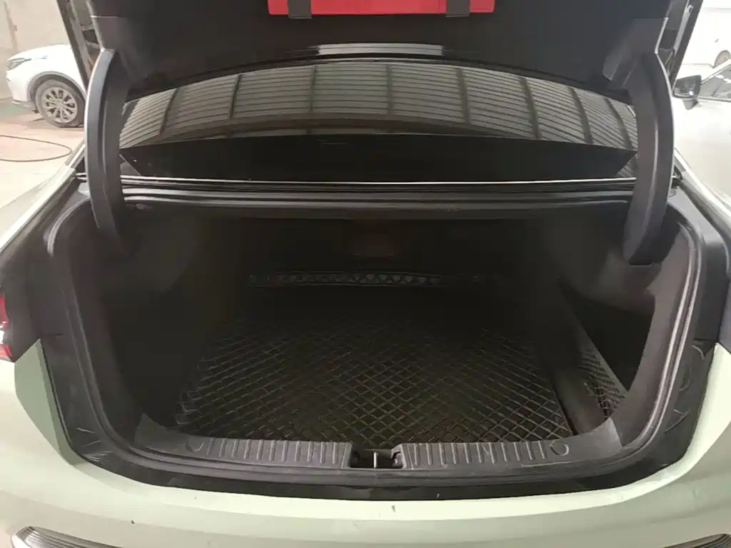 BYD Han — миниатюра 19