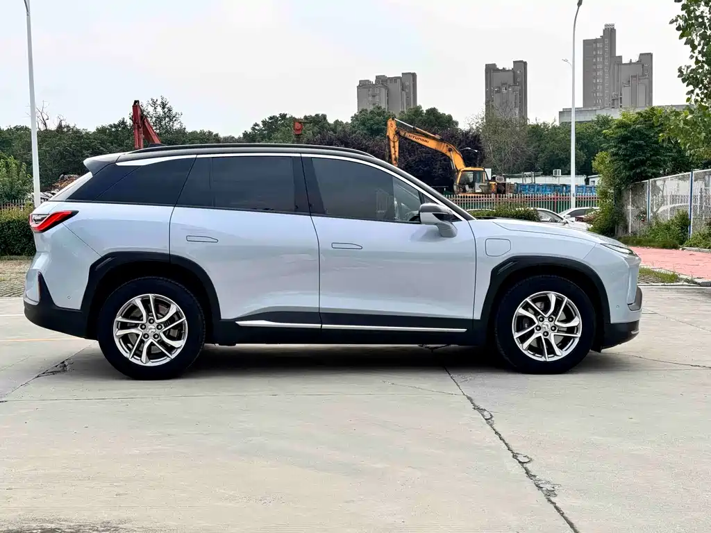 NIO ES6 — миниатюра 4