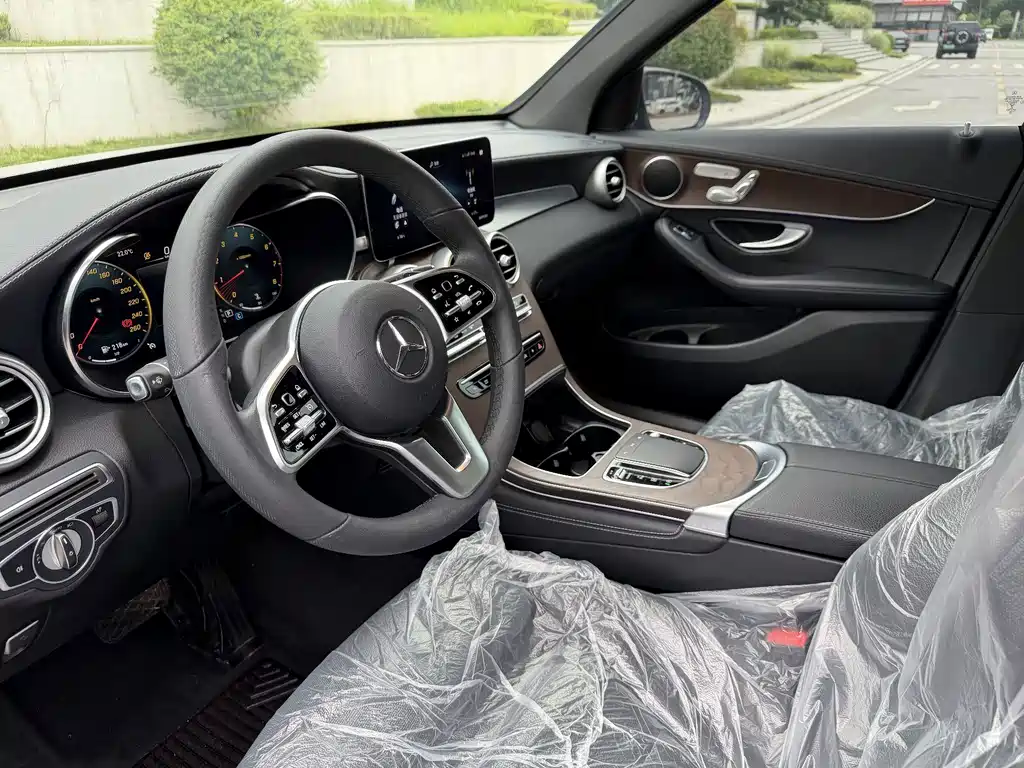 Mercedes-Benz GLC — миниатюра 16