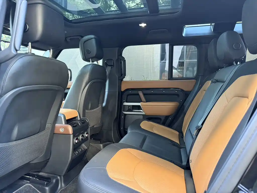 Land Rover Land Rover Defender 2024 110 3.0T P400 X-DYNAMIC HSE