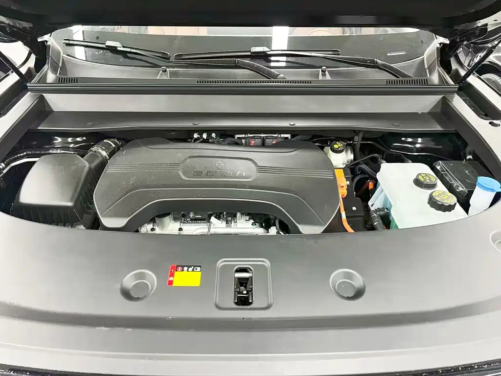 Wuling Xingguang L — миниатюра 25