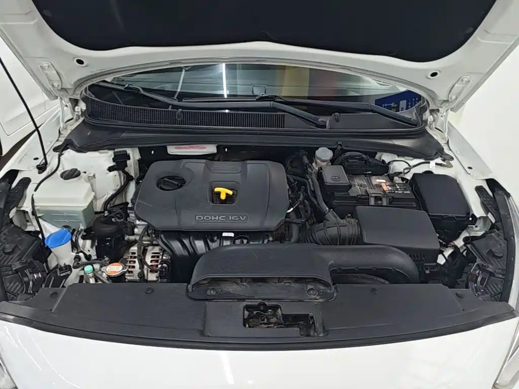 Hyundai Mistra — миниатюра 20