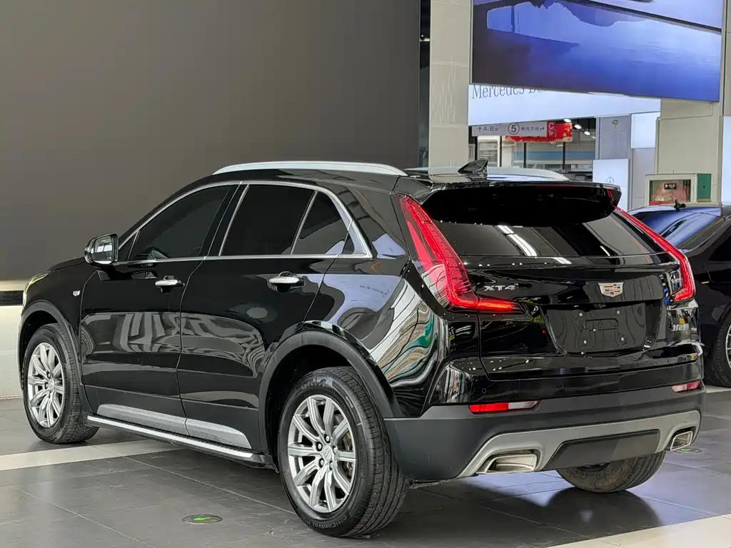 Cadillac XT4 2020 28T Lead