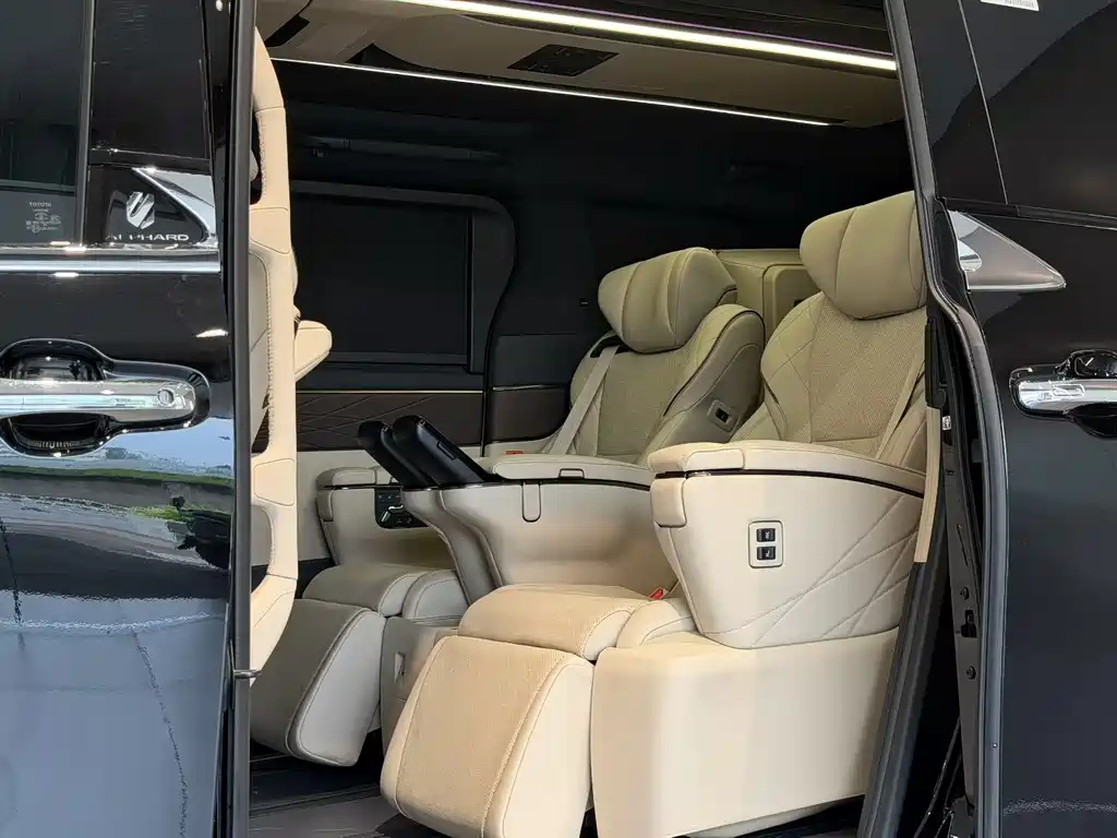 Toyota Alphard 2024 2.5L Premium