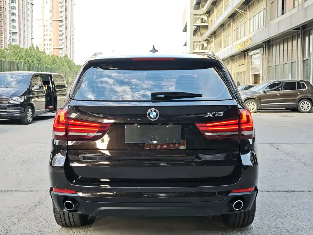 BMW X5 (Import) — миниатюра 9