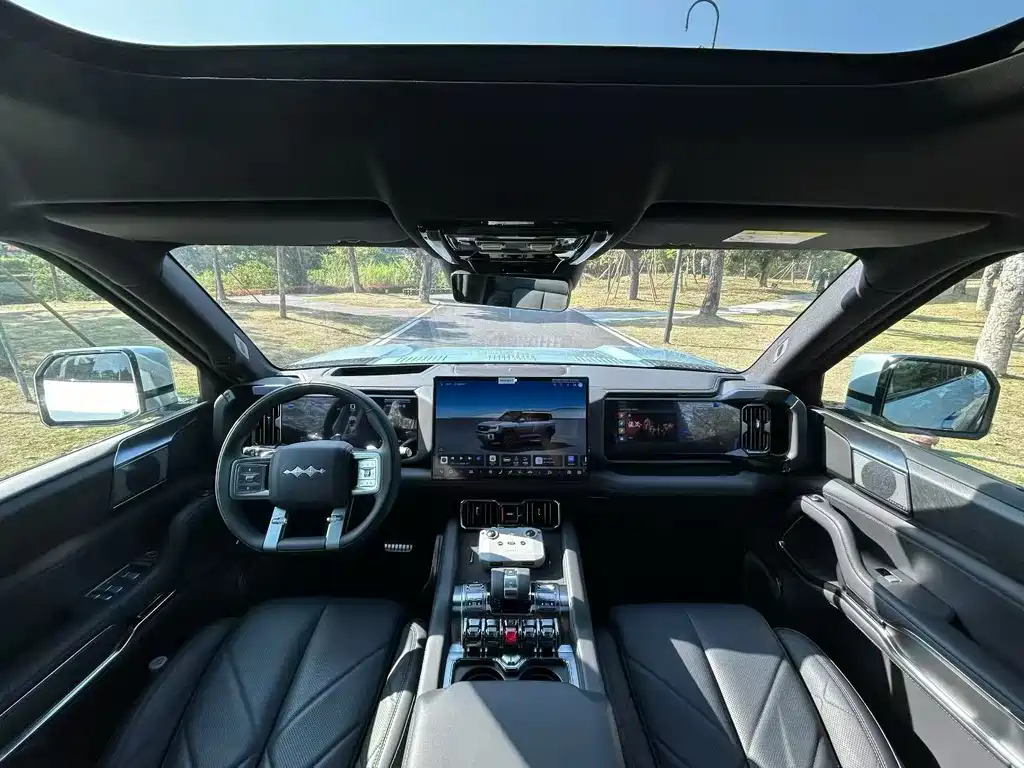 Fangchengbao Leopard 8 8 2025 Flagship 7 мест