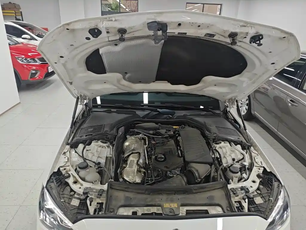 Mercedes-Benz C-Class — миниатюра 20