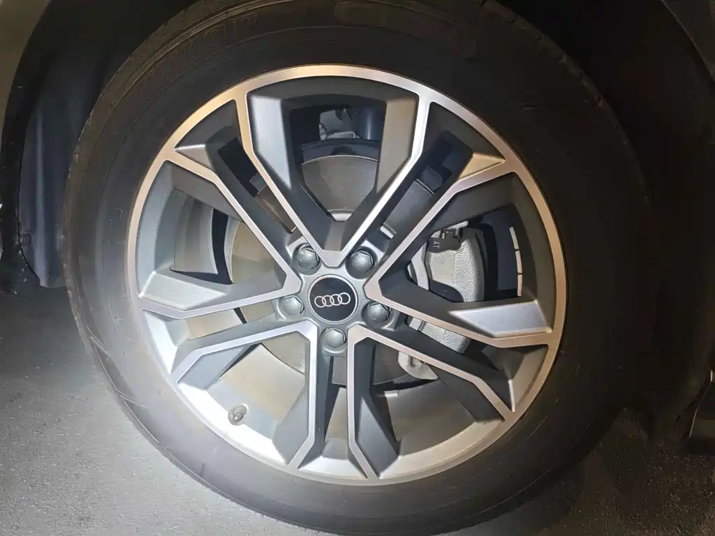 Audi Q3 — миниатюра 2